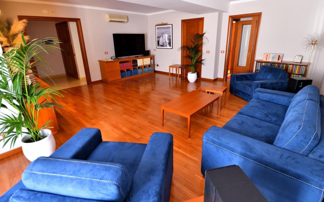Le Cinema Bed & Breakfast Formia Exterior photo